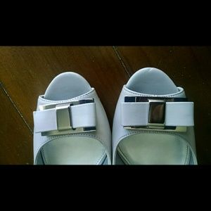 Bandolino Dressy Wedges With Bow Accent