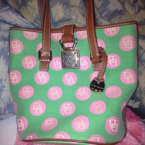 PRICE DROP! REAL DOONEY AND BOURKE PURSE