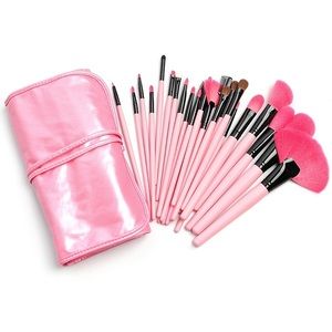 Brand NWT Pink Lush 24 Pc Make Up Brush Kit!