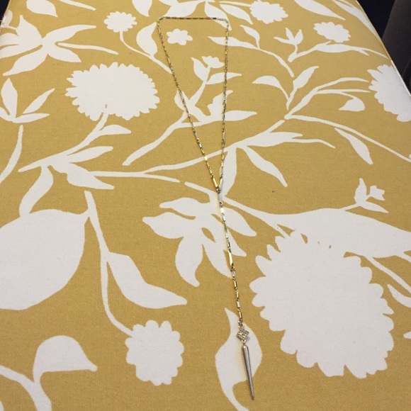 Stella and dot pendant necklace