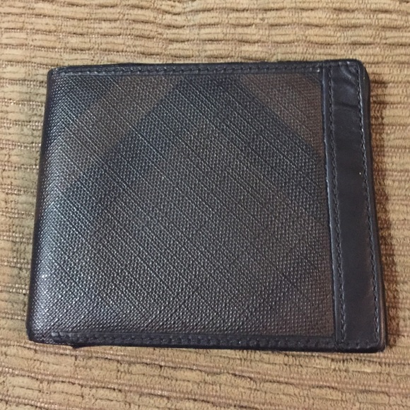 Men's used Burberry wallet