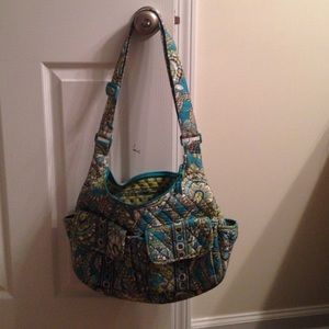 Vera Bradley cargo purse peacock design
