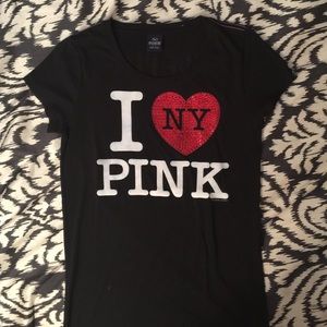 VS Pink tee