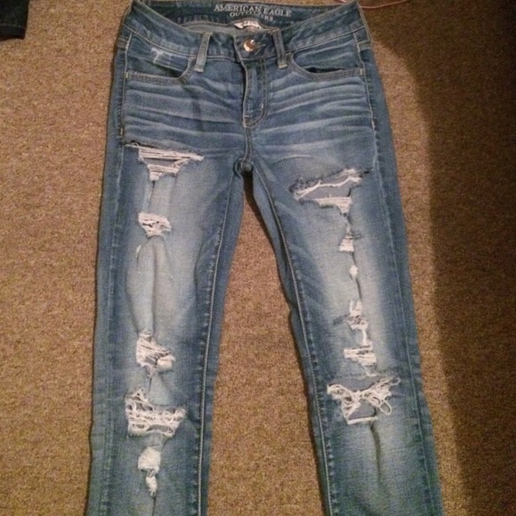 American eagle distressed jegging