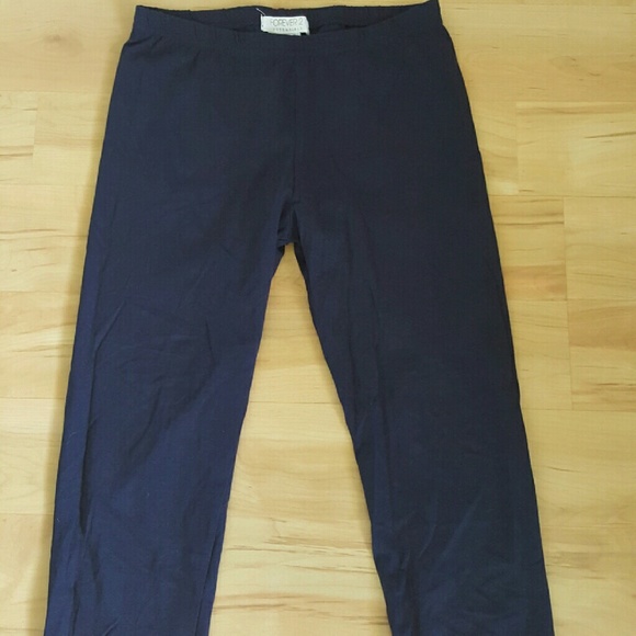 Navy blue capri leggings
