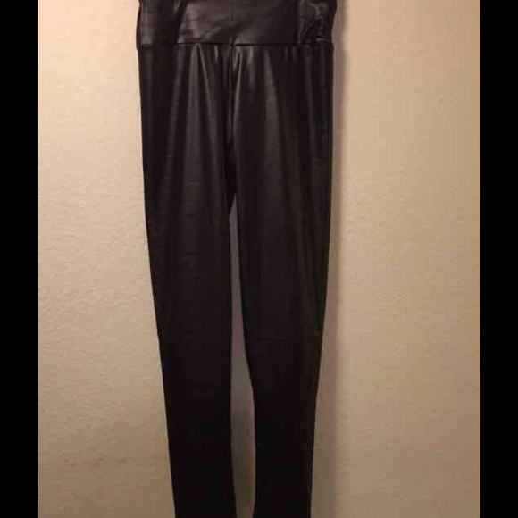 🆕💕❤️Sexy High Waisted Wet Look Leggings - Picture 2 of 2