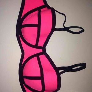 PRICE DROP!! ADORABLE TRIANGLE BIKINI TOP