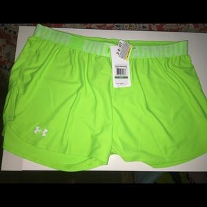 🆕 Under Armour neon shorts NWT