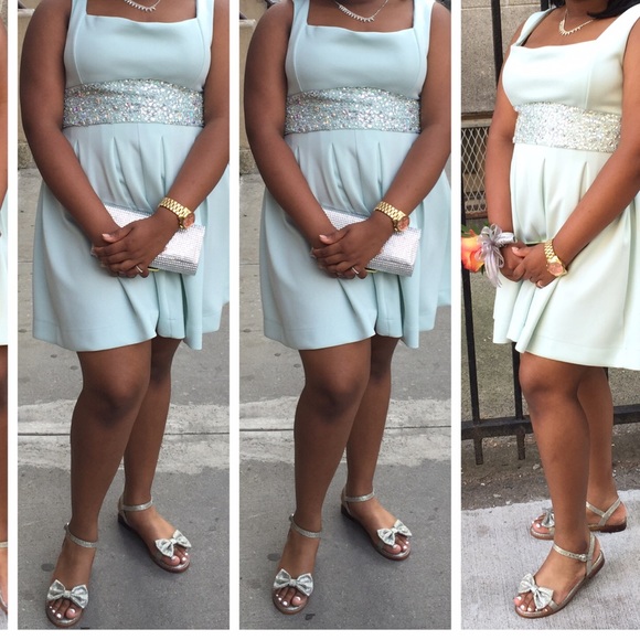 Dress - Picture 3 of 3