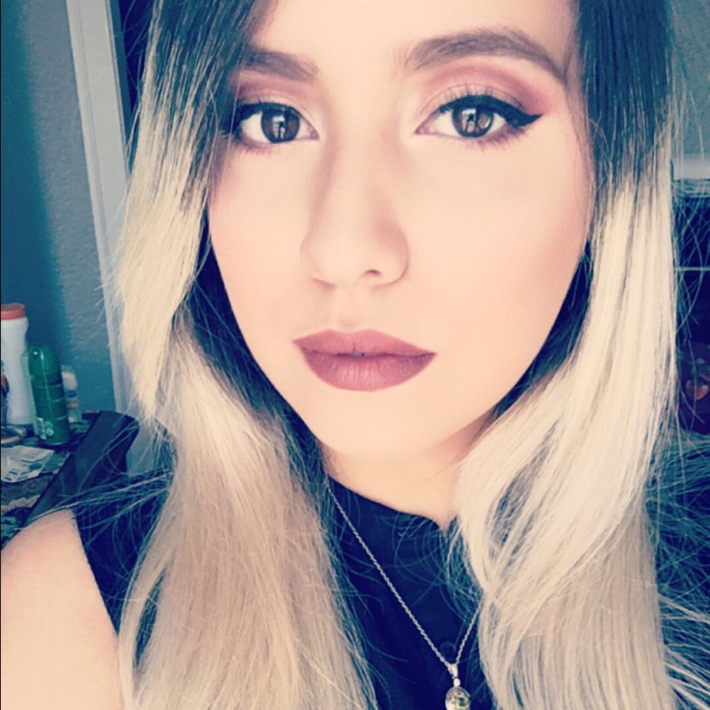 Meet your Posher, Jackie