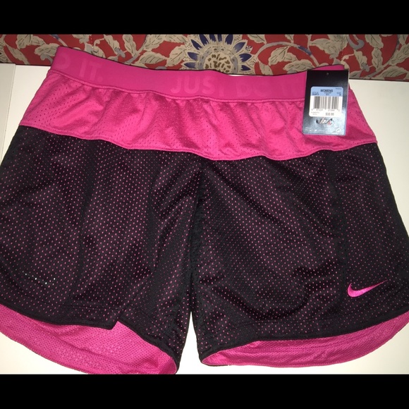 🆕 Nike Shorts NWT