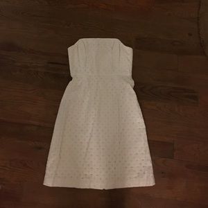 Vineyard vines eyelet dress