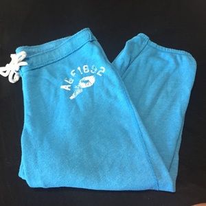 Abercrombie & Fitch Cropped Sweats