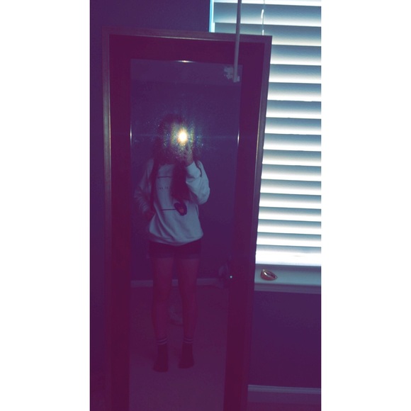 Meet your Posher, Noemy - Picture 1 of 1