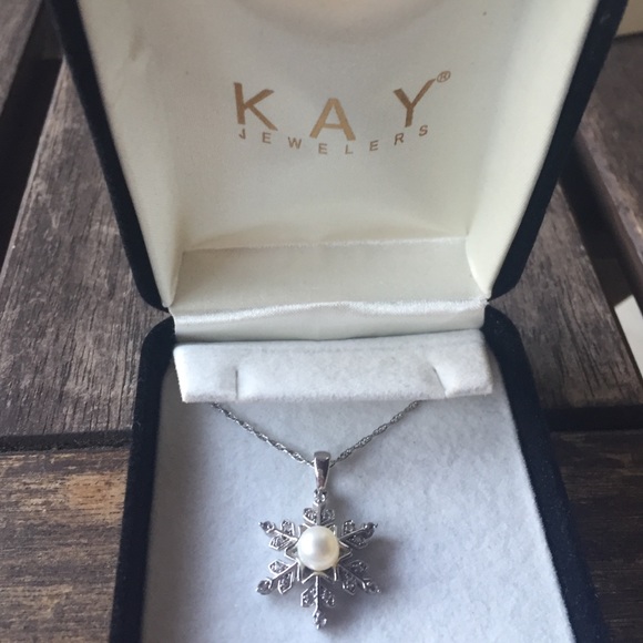 Silver Snowflake Necklace