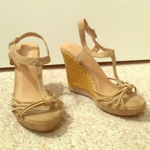 Weaved Cream Wedges