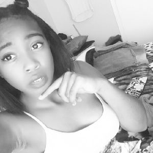 Meet your Posher, Anayia