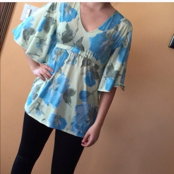 LAST ONE Classic Woman Blue/Green Floral Tunic NWT - Picture 2 of 6