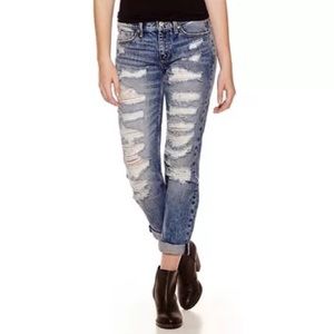 Arizona Destructed Boyfriend Jeans
