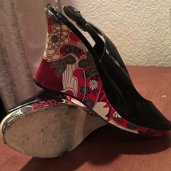 Wedges - Picture 2 of 2