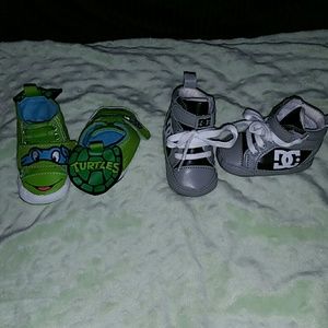 Baby boy soft shoes sz 0-6 months