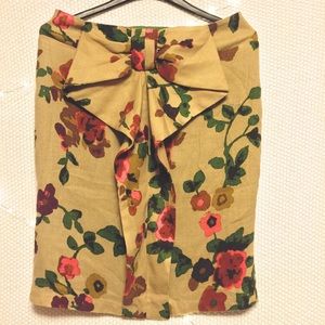 Chic Eva Franco Taupe Rose-Print Pencil Skirt