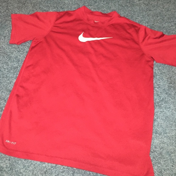 Nike Dri-Fit - Picture 2 of 3