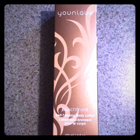 Younique self tanning body lotion