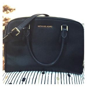 REDUCED❗️Michael Kors Large Reese Satchel