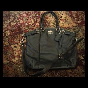 🔴🔴SOLD🔴🔴Coach Blk Madison Leather Handbag