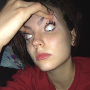 Meet your Posher, Alexis