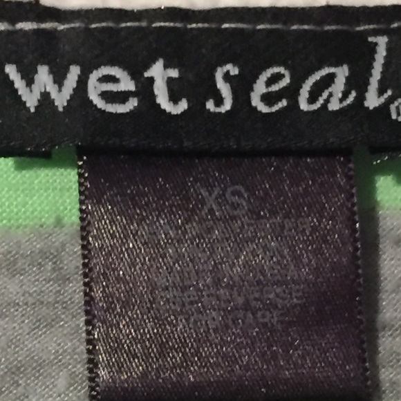 Green and black crop top - Picture 3 of 3