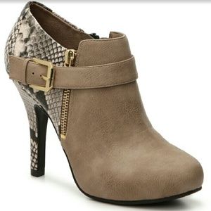 NIB! Fergalicious Snakeskin Suede Ankle Boots