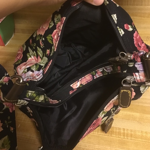 Medium floral purse - Picture 3 of 3