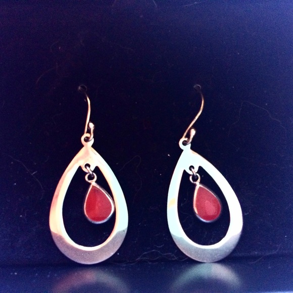 Jewelry - NIB double teardrop earrings