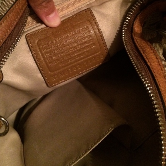 Used Authentic Coach Bag - Picture 4 of 4