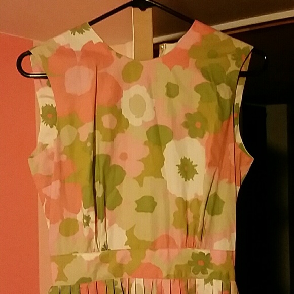 Vintage dress. Good condition.