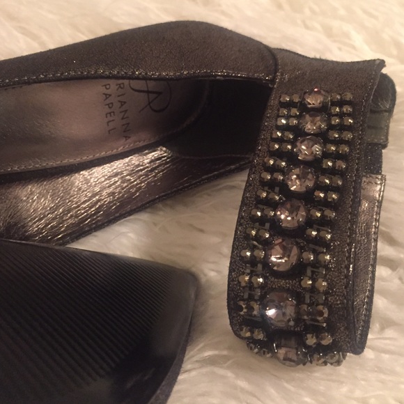 ✨Brand New Adrianna Papell heels! - Picture 3 of 4