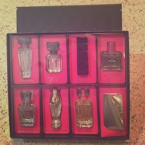 Victoria's Secret Eau De Parfum Set 🎉 FINAL PRICE
