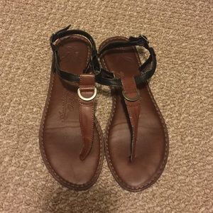 American Eagle Sandals