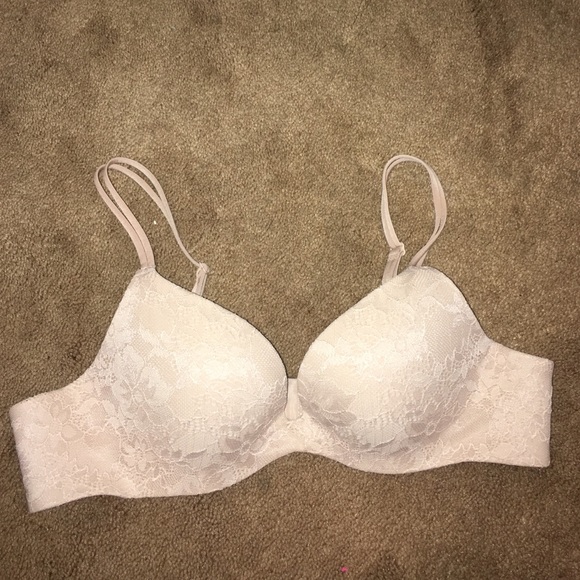Victoria secret nude 34A secret embrace bra