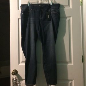 FLASH SALE NWT Classic wash jeggings