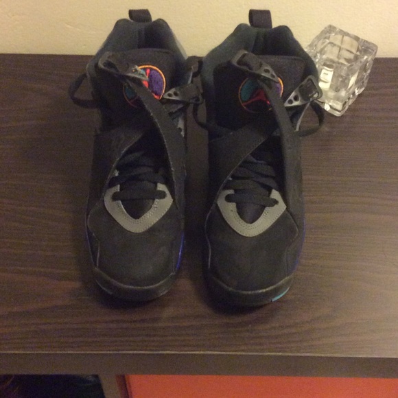 Aqua 8s