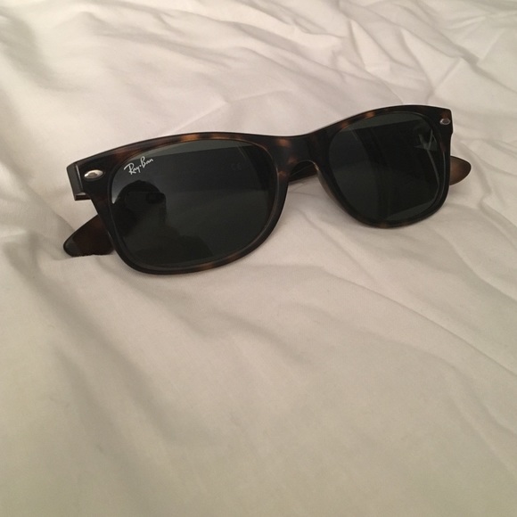 Ray-Ban New  Wayfarer Classic