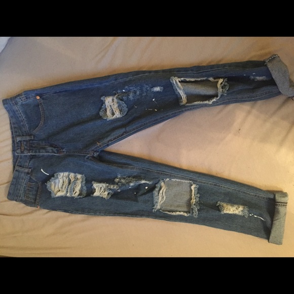 Distressed Jeans - Picture 2 of 3