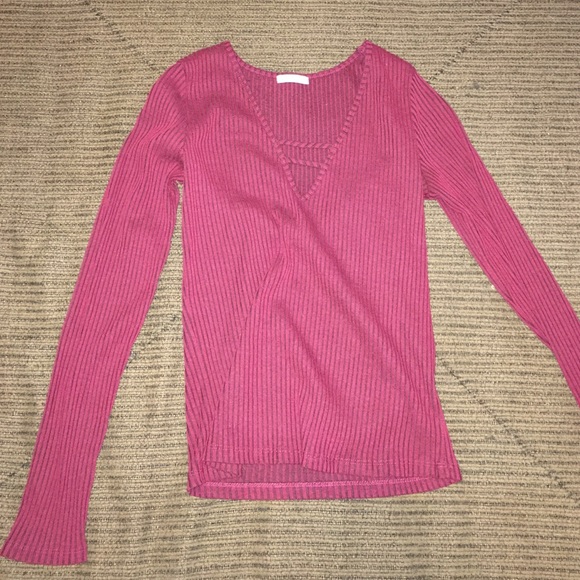 Maroon sweater shirt