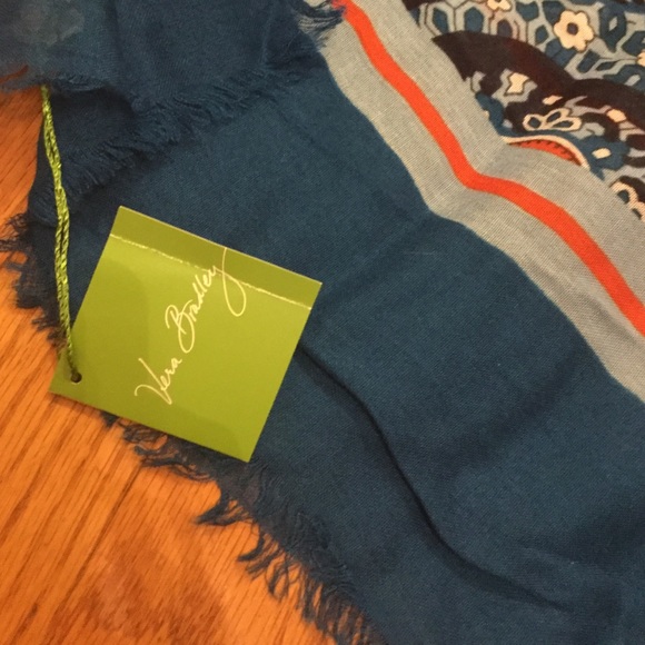 Vera Bradley Scarf - Picture 2 of 3