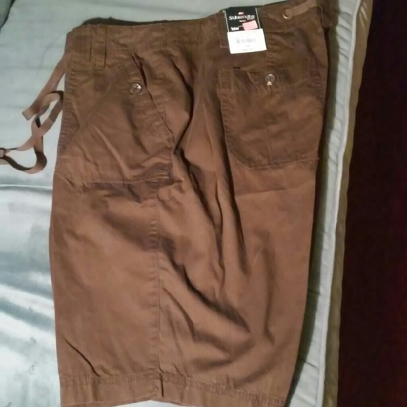 Adorable shorts, zipper front