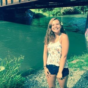 Meet your Posher, Amber