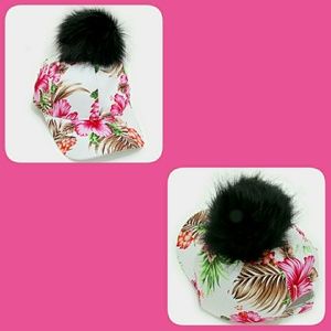 POMPOM BASEBALL CAP